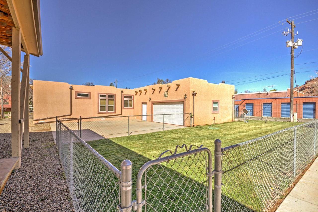 Beautiful Kanab Home With Yard - Walk To Restaurants Exterior foto